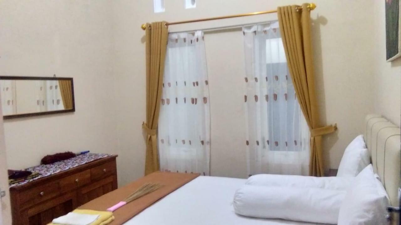 Homestay Wahyudi 1 Syariah Tlekung Zimmer foto
